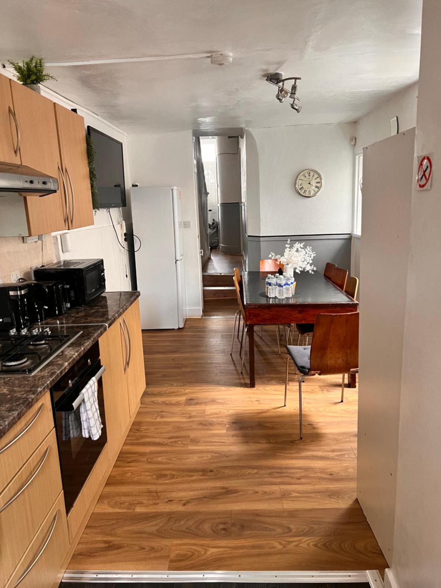 A Little Slice Of London Villa Екстериор снимка